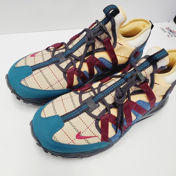 nike bowfin celestial gold